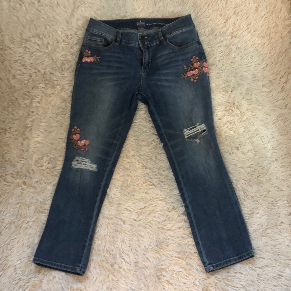 Ny&comp embroidered curvy cropped boyfriend jeans